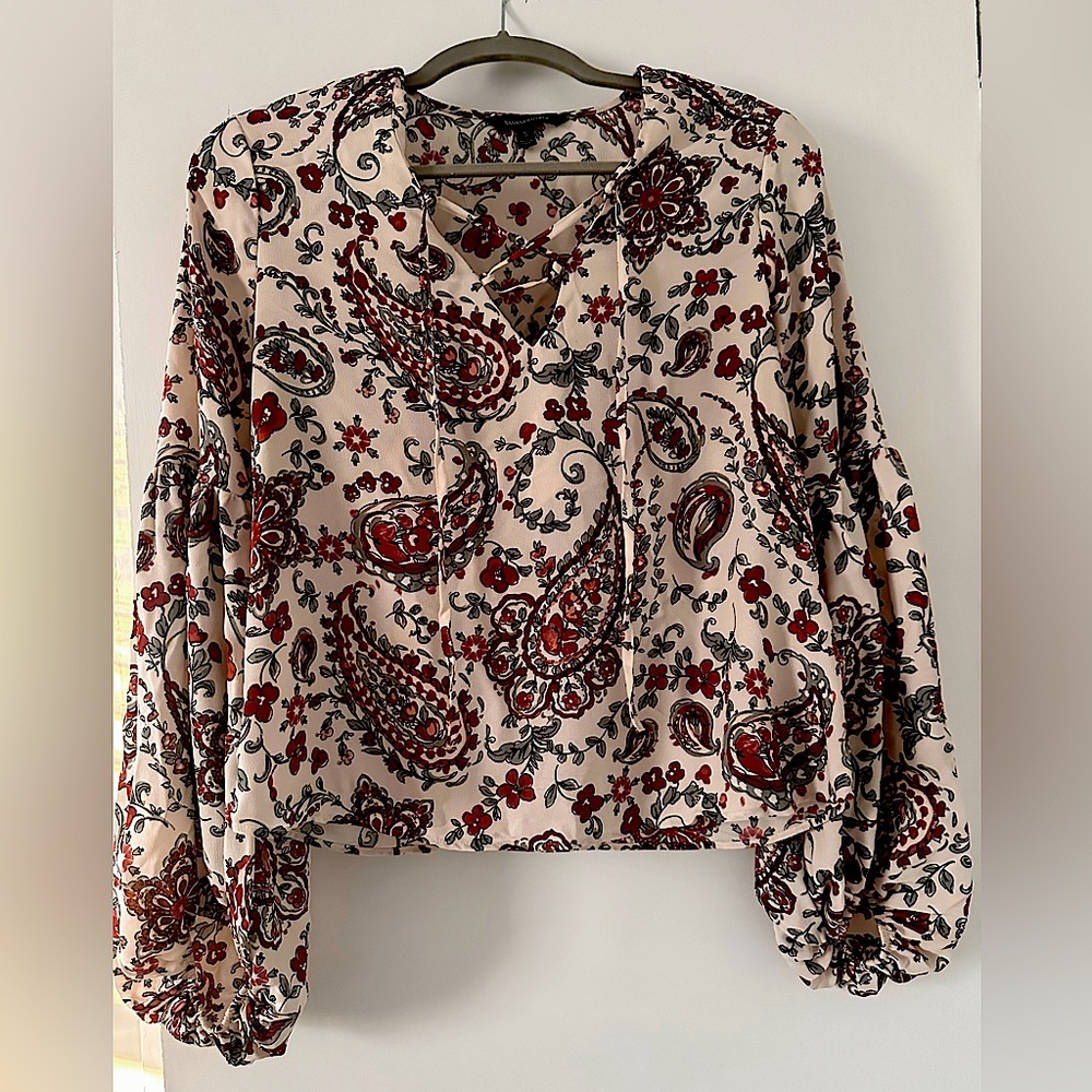 Paisley print blouse with puffy sleeves